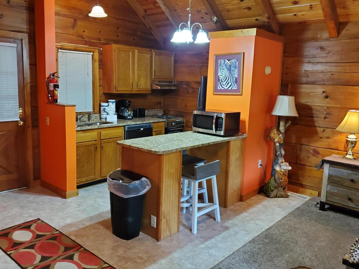 Popular attractions Area Nearby Property